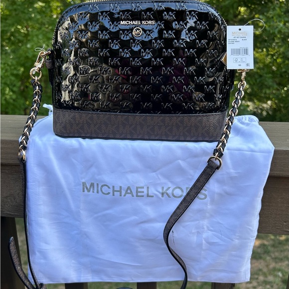 Michael Kors Black with Brown Jet Set Dome crossbody - Picture 4 of 9